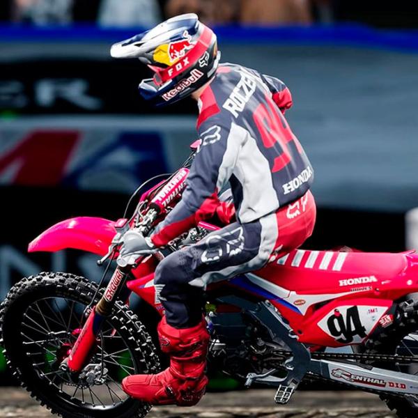 Monster Energy Monster Energy Supercross 4 Game for PlayStation 4 photo 6 Monster Energy Monster Energy Supercross 4 Game for PlayStation 4 photo 6