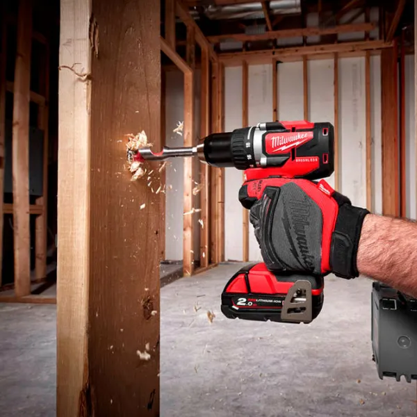 Шуруповерт Milwaukee M18CBLDD-202C 500 об/мин photo 4 Шуруповерт Milwaukee M18CBLDD-202C 500 об/мин photo 4