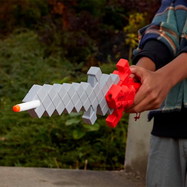 Игрушечное оружие Hasbro Nerf Minecraft Heartstealer F7597 8+ / Стрел / Серый photo 6 Игрушечное оружие Hasbro Nerf Minecraft Heartstealer F7597 8+ / Стрел / Серый photo 6