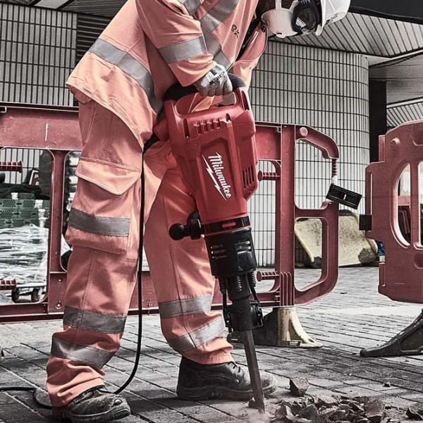 Ciocan demolator Milwaukee K 1528 H 2100 W/ Red photo 5 Ciocan demolator Milwaukee K 1528 H 2100 W/ Red photo 5