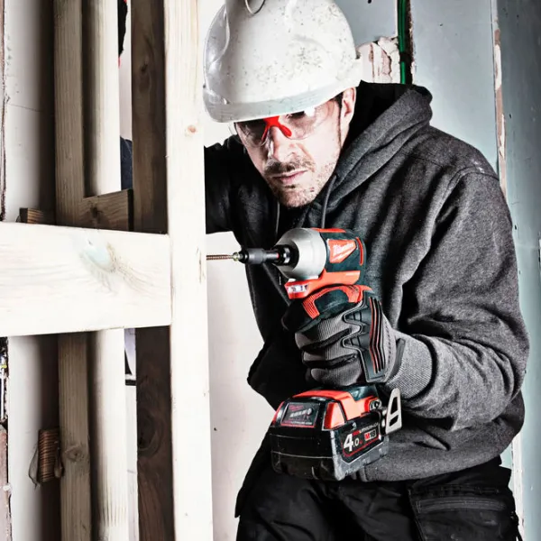 Гайковерт Milwaukee M18CBLID-402C Аккумулятор photo 5