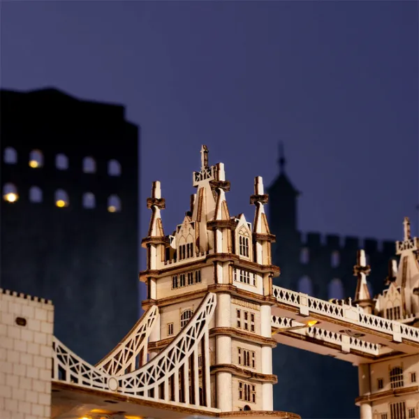 Puzzle 3D RoLife Tower Bridge 6+/ Numărul de piese: 113 photo 3