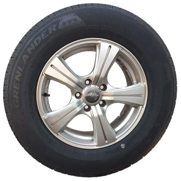 Шины Grenlander Winter GL989 205/ 75 R16C 110/ 108R Зимние/ Легкогрузовой photo 2 Шины Grenlander Winter GL989 205/ 75 R16C 110/ 108R Зимние/ Легкогрузовой photo 2