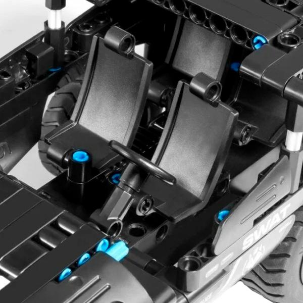 Конструктор с радиоуправлением XTech 2 in 1 Police Car Автомобиль/ Черный photo 7 Конструктор с радиоуправлением XTech 2 in 1 Police Car Автомобиль/ Черный photo 7