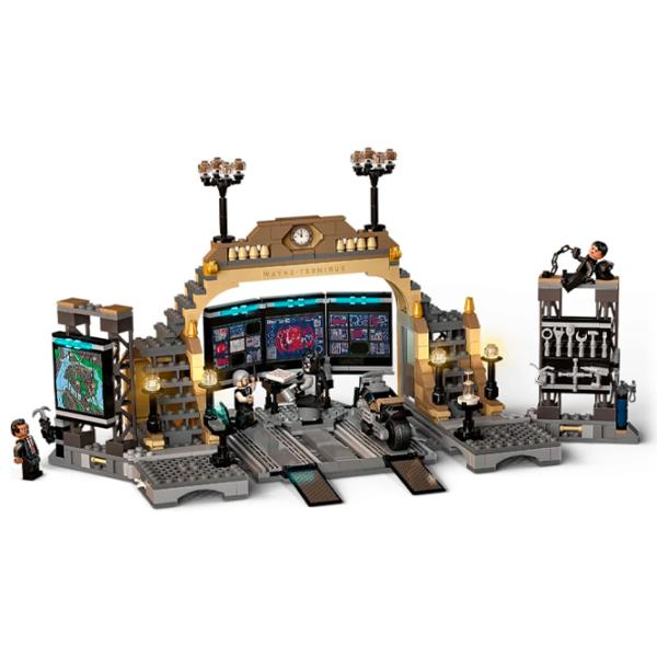 Constructor LEGO Batcave: The Riddler Face-off Scenă din film/ Multicolor photo 5