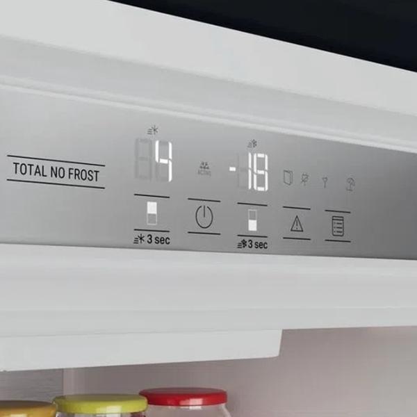 Frigider Hotpoint-Ariston HAC20 T563 cu congelator jos 280 l / 193.5 cm / White photo 5
