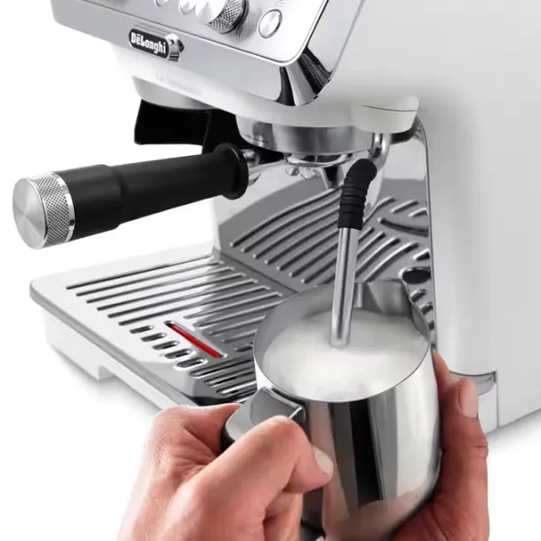 Кофеварка DeLonghi EC9155.W Рожковая/ 1.5 л/ Белый photo 4
