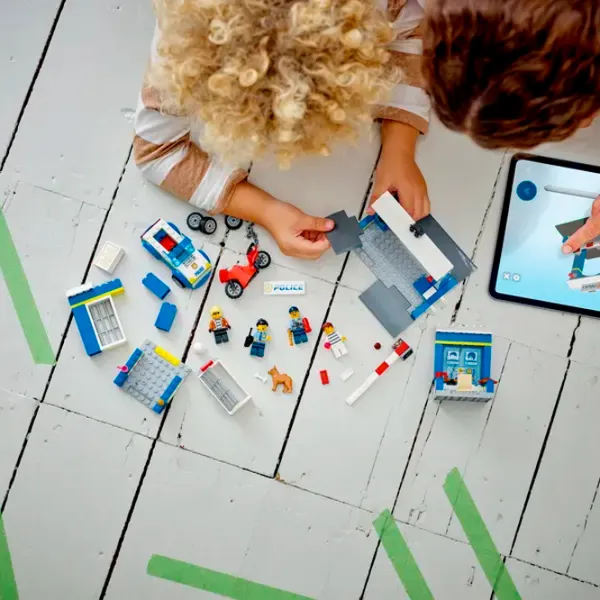 Конструктор LEGO Police Station Chase Фигуры/ Разноцветный photo 13