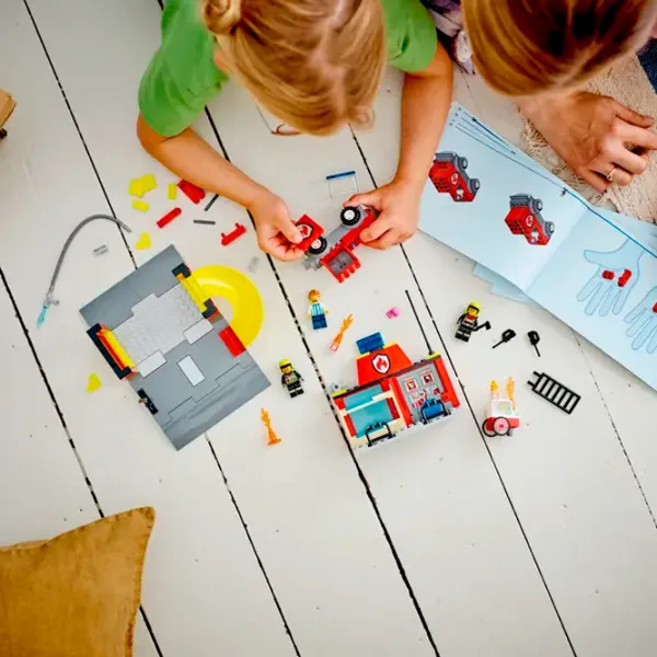 Конструктор LEGO Fire Station and Fire Truck Пожарные/ Разноцветный photo 9