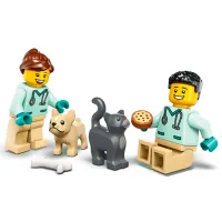 Constructor LEGO Vet Van Rescue Animale/ Multicolor photo 4