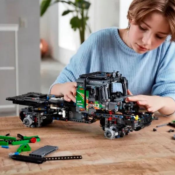 Конструктор LEGO 4x4 Mercedes-Benz Zetros Trial Truck Транспорт/ Разноцветный photo 16