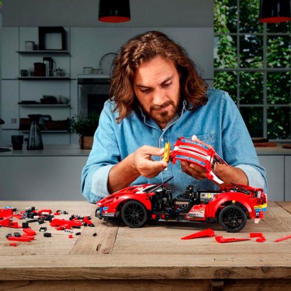 Конструктор LEGO Ferrari 488 GTE “AF Corse 51” Автомобиль/ Красный photo 14