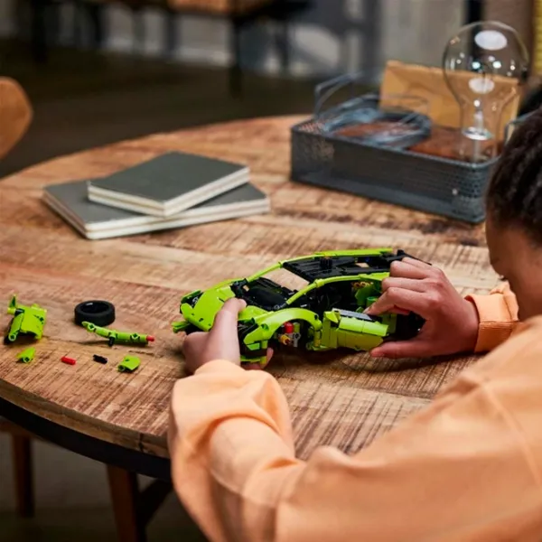 Constructor LEGO Lamborghini Huracán Tecnica Mașină/ Green photo 11