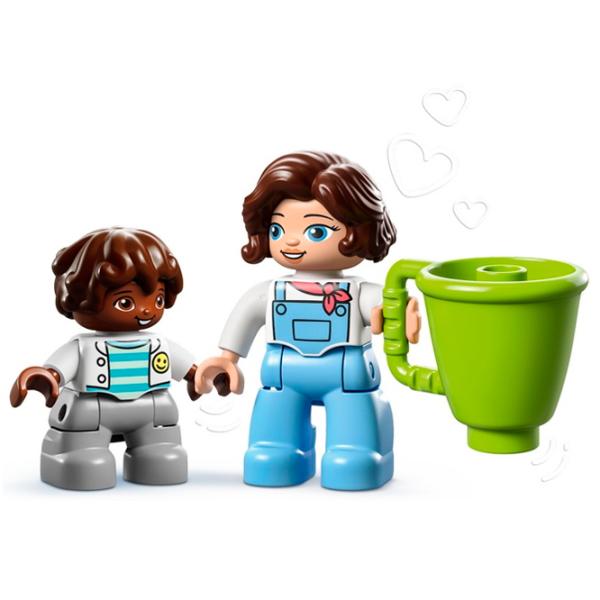 Конструктор LEGO Family House on Wheels Транспорт/ Разноцветный photo 4