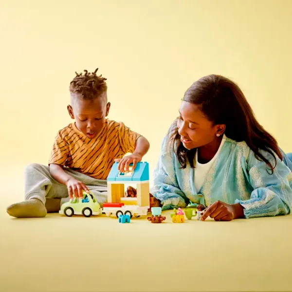 Конструктор LEGO Family House on Wheels Транспорт/ Разноцветный photo 7