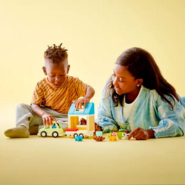 Конструктор LEGO Family House on Wheels Транспорт/ Разноцветный photo 7