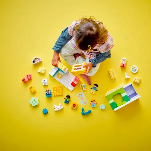 Constructor LEGO Life At The Day-Care Center Figuri/ Multicolor photo 6