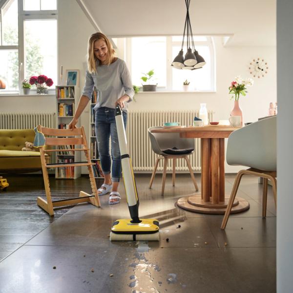 Aspirator vertical KARCHER FC7  / Black Yellow photo 5