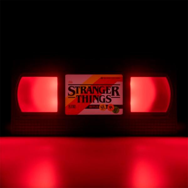 Lampă de masă fan Paladone Stranger Things VHS Logo Light Black photo 7 Lampă de masă fan Paladone Stranger Things VHS Logo Light Black photo 7