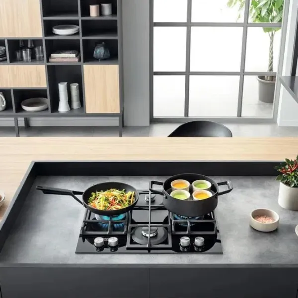 Plită încorporabilă pe gaz Hotpoint-Ariston HAGS 61F/ BK Sticlă călită/ Black photo 5
