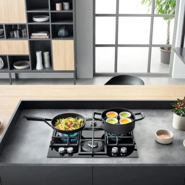 Plită încorporabilă pe gaz Hotpoint-Ariston HAGS 61F/ BK Sticlă călită/ Black photo 5