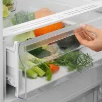 Frigider Electrolux LNT5ME32U1 cu congelator jos 331 l / 186 cm / Inox photo 5