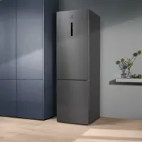Frigider Electrolux LNT7ME36X3 cu congelator jos 367 l / 201 cm / Inox photo 7