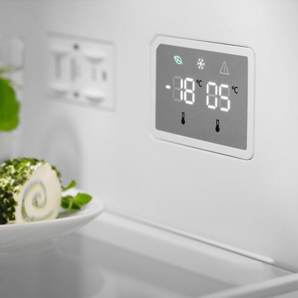 Frigider Electrolux LNT6MC36U1 cu congelator jos 367 l / 201 cm / Inox photo 3