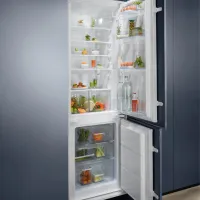 Frigider încorporabil Electrolux LNS5LE18S cu congelator jos 271 l / 177.2 cm / White photo 5