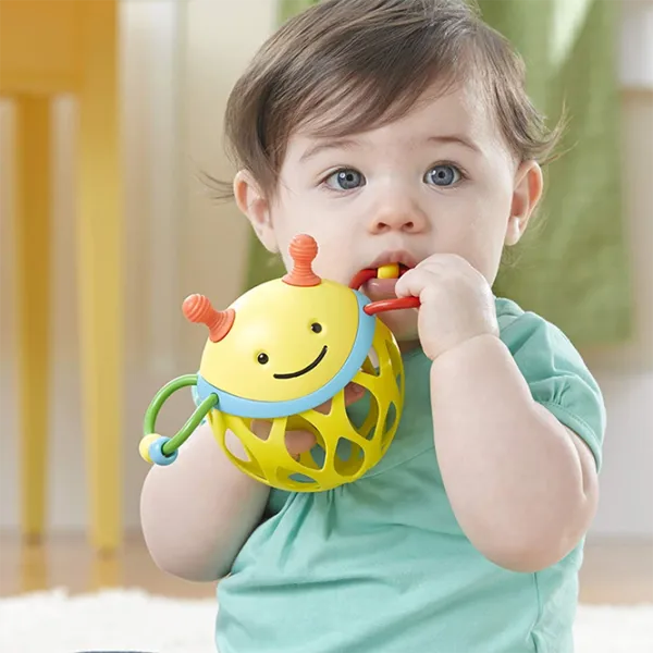 Jucărie pentru dentiție Skip Hop Explore & More Bee de la 3 luni photo 3