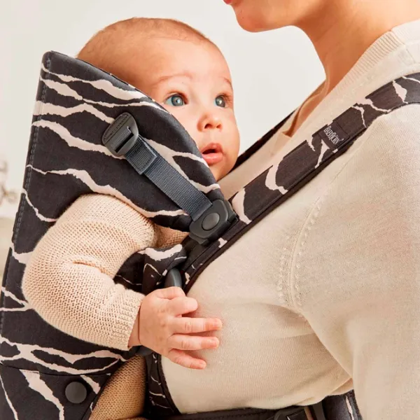 Переноска для детей BabyBjorn Mini () 11 кг/ Antracite photo 4