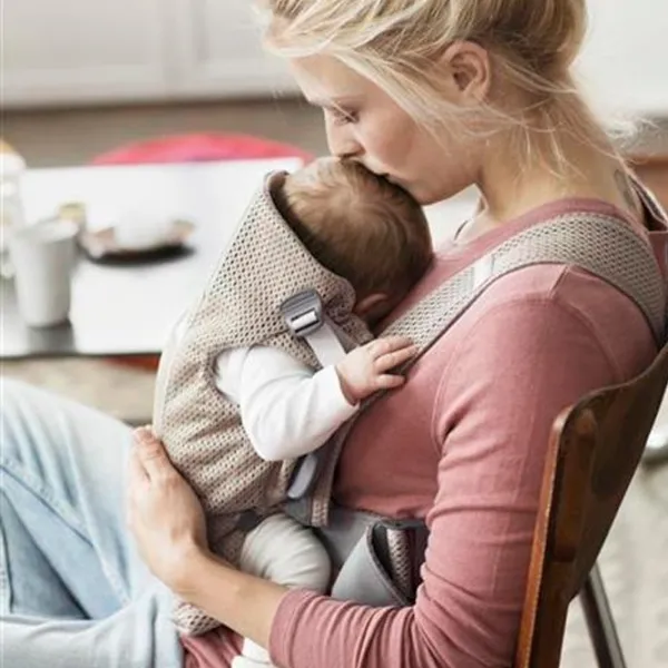 Marsupiu pentru copii BabyBjorn Mini () 11 kg/ Beige photo 3