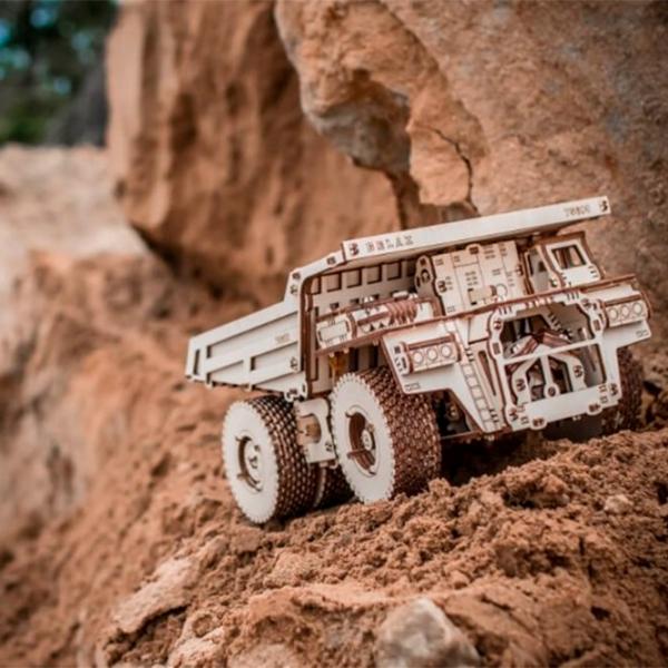 Puzzle 3D Ewa Toys Belaz 75600 14+/ Numărul de piese: 307 photo 5