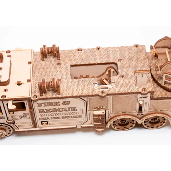 Puzzle 3D Ewa Toys Fire Truck 14+/ Numărul de piese: 439 photo 6