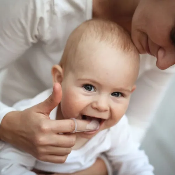 Зубная щетка на пальце BabyJem 53406 0+/ Прозрачный photo 2 Зубная щетка на пальце BabyJem 53406 0+/ Прозрачный photo 2