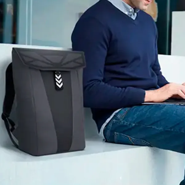 Рюкзак для ноутбука Lenovo GB400 16"/ Синий Черный photo 8 Рюкзак для ноутбука Lenovo GB400 16"/ Синий Черный photo 8