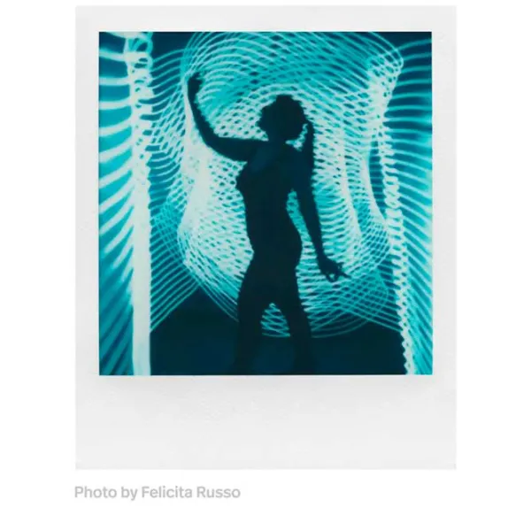 Hârtie foto pentru Polaroid 600 (8buc.) Color/ Blue photo 3 Hârtie foto pentru Polaroid 600 (8buc.) Color/ Blue photo 3