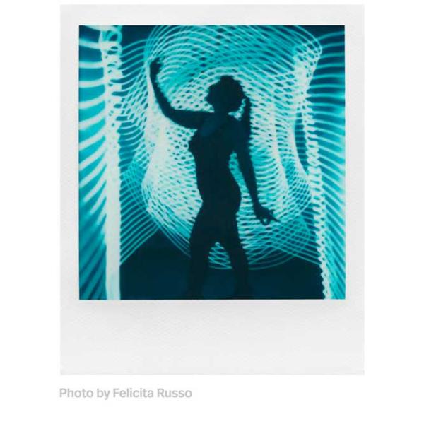 Hârtie foto pentru Polaroid 600 (8buc.) Color/ Blue photo 3 Hârtie foto pentru Polaroid 600 (8buc.) Color/ Blue photo 3