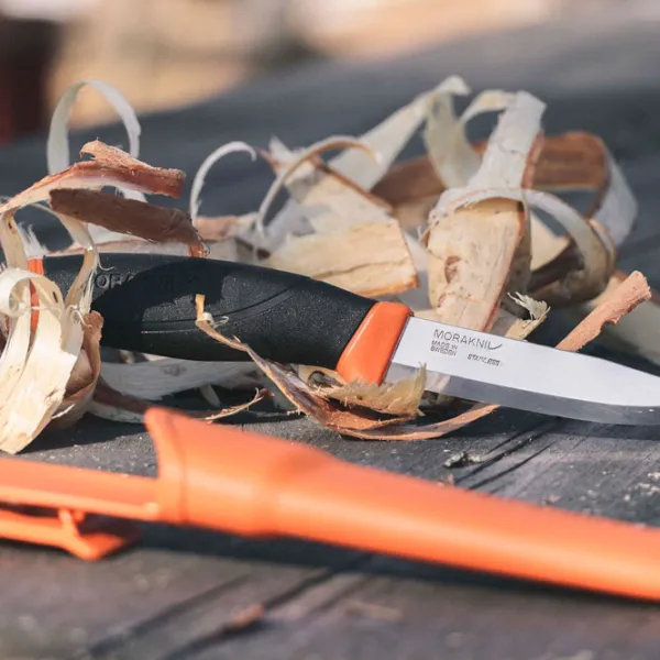Нож Morakniv Companion Burnt Orange охотничий/ Sandvik 12C27 photo 6 Нож Morakniv Companion Burnt Orange охотничий/ Sandvik 12C27 photo 6