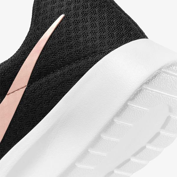 Adidași pentru femei Nike Tanjun Primăvară/ Black Coral photo 8