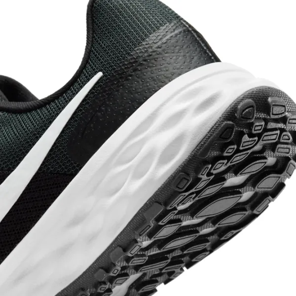 Кроссовки для мужчин Nike Revolution 6 Nn 45/ Black White photo 8