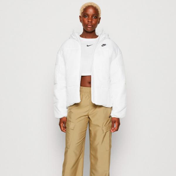 Scurtă pentru femei Nike W Nsw Esstl Thrmr Clsc Puffer L/ White photo 4