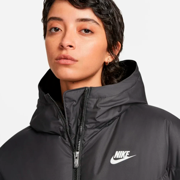 Scurtă pentru femei Nike W Nsw Sf Dwn Wr Parka S/ Black photo 3 Scurtă pentru femei Nike W Nsw Sf Dwn Wr Parka S/ Black photo 3