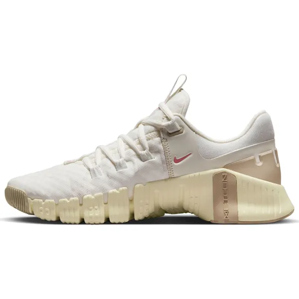 Adidași pentru femei Nike Free Metcon 5 Vară/ Sand photo 2