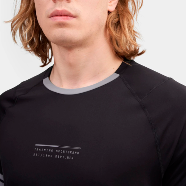 Tricou pentru bărbați 4F 4FSS23TFTSM159-20S 88% poliamida, 12% elastan/ Black photo 5