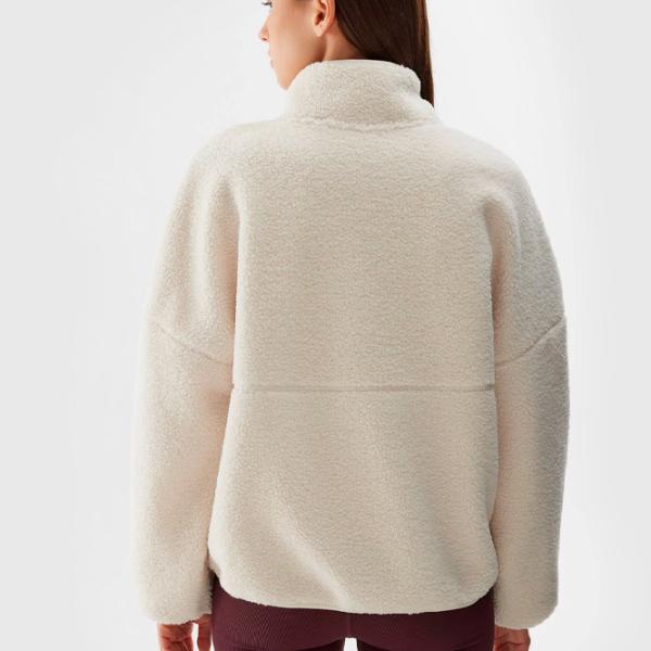 Hanorac pentru femei 4F SHERPA FLEECE WITH STAND-UP COLLAR Toamnă - iarnă/ Beige photo 5