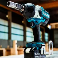 Гайковерт Makita DTW1002Z Аккумулятор photo 5