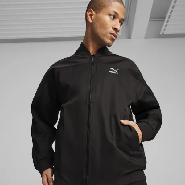 Scurtă pentru bărbați Puma Classics Seasonal Bomber Demisezon/ Black photo 3 Scurtă pentru bărbați Puma Classics Seasonal Bomber Demisezon/ Black photo 3