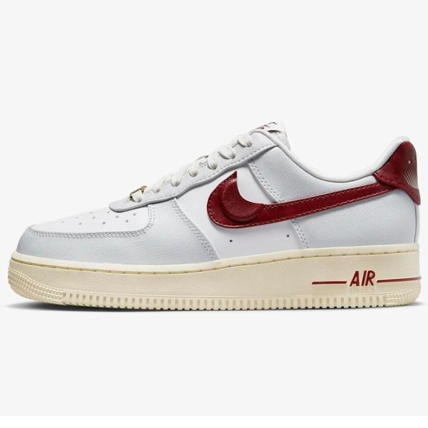 Кеды для женщин Nike WMNS AIR FORCE 1 '07 SE Весна - лето/ Белый photo 2