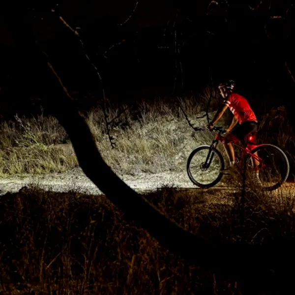 Lumini de bicicletă Fenix BC26R Black photo 6